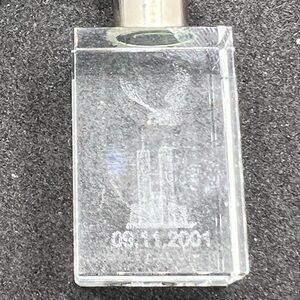 🥰 4/$25- Keychain - New York - 911 Cube